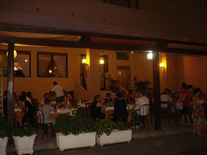 Un Posto Al Sole Bed & Breakfast Torretta  Luaran gambar